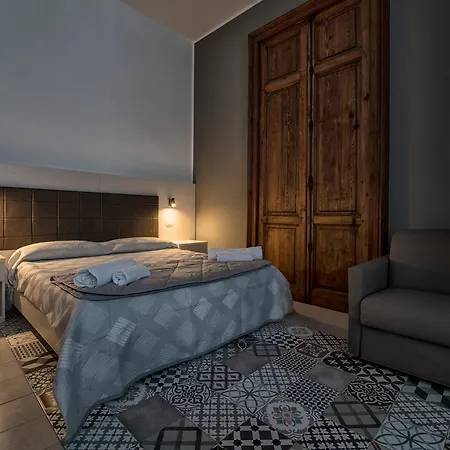 New Gallery 4* Neapel