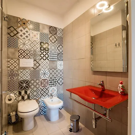 בית הארחה New Gallery 4*