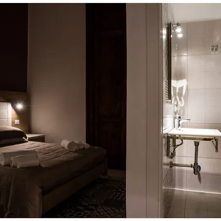 New Gallery בית הארחה נאפולי