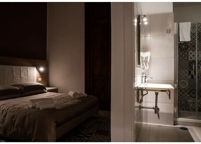 New Gallery Penzion Neapol